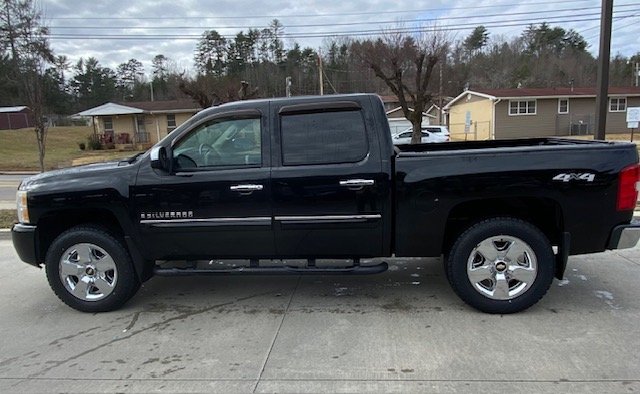 2009 Chevrolet Silverado 1500 1LT 4X4 Crew Cab's photo