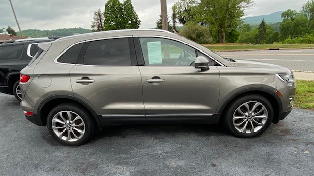 2017 Lincoln MKC Select FWD's photo